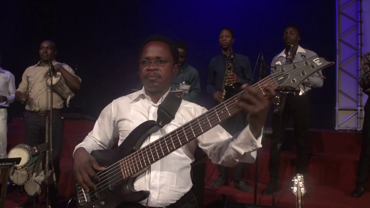 The Grace Band Yoruba Praise Medley led by Seyi Olaonipekun and