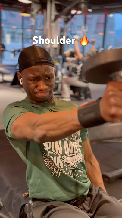 WIDE SHOULDER ENERGY 🔥.                     #youtubeshorts