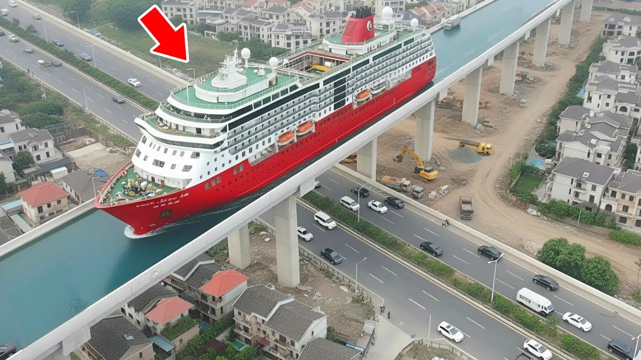 Vì Sao Con Tàu Khổng Lồ có thể Bơi Lơ Lửng trên cây Cầu giữa Không Trung