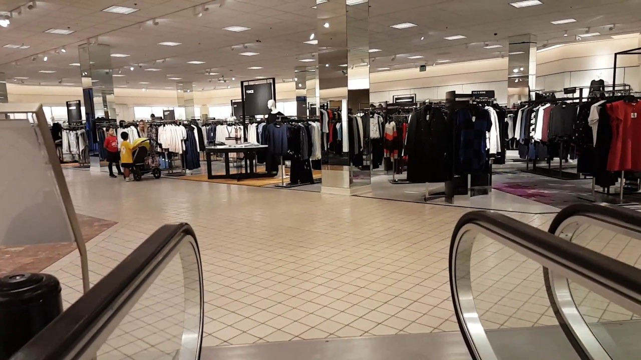 STORE CLOSED: Montgomery Escalators Nordstrom Westfield UTC San Diego, CA