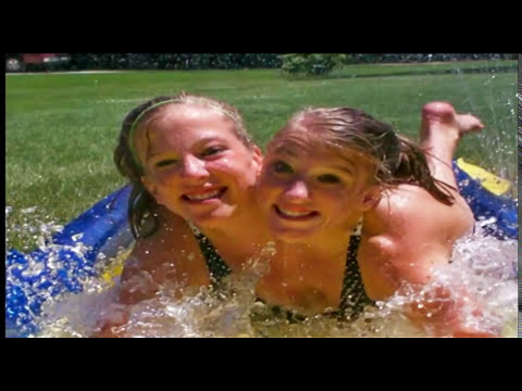 Conjoined Twins Abby and Brittany Prepare for Their First Day of School as  Newly Hired 5th Grade Teachers