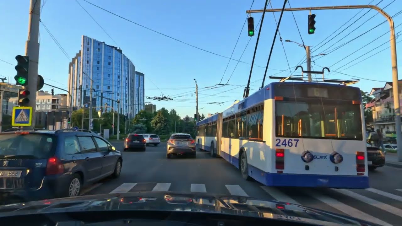 Drive from Dacia Blvd viaduct in Chisinau to Straseni | 30/05/2025