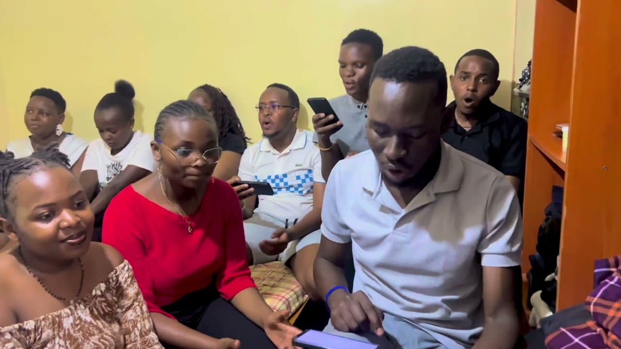 USIFIWE UTATU MTAKATIFU