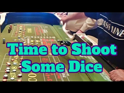 Do YOU think this is a good check-raise? #poker #benita #casino #pokervlog #shorts