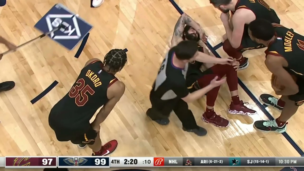 Ricky Rubio Scary Knee Injury vs Pelicans | 12/28/2021 | Cavs vs Pelicans