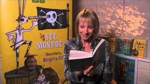 The Magnificent Moon Hare read by Sue Monroe (Chap...