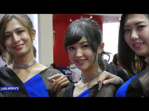 東京モーターショー　ファルケンブースの美人コンパニオン