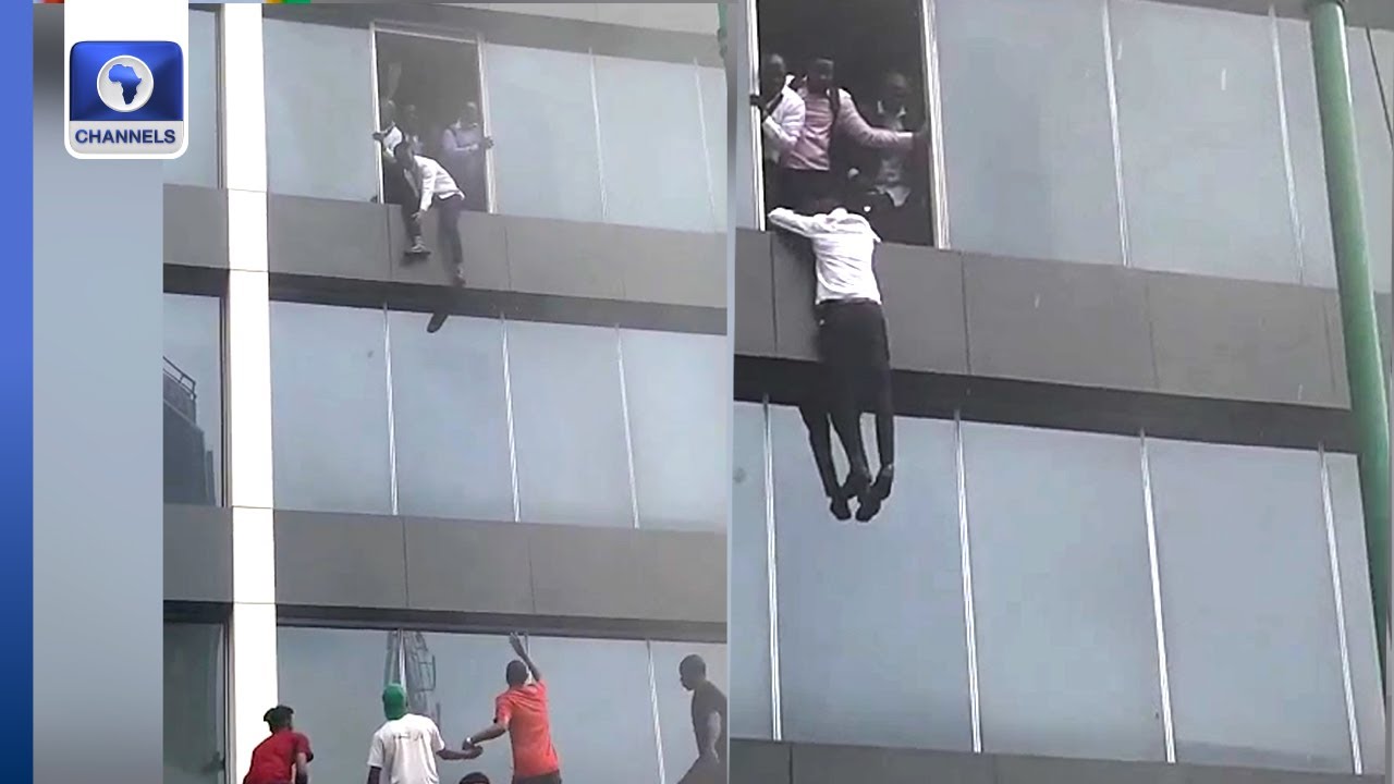People Jump From Building In Lagos To Escape Fire