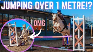 JUMPING BIGGER THAN 1 METRE! SHOW JUMPING LESSON * FALLS OFF*