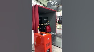 VisionNav loading/unloading pallet truck at LogiMAT 2024