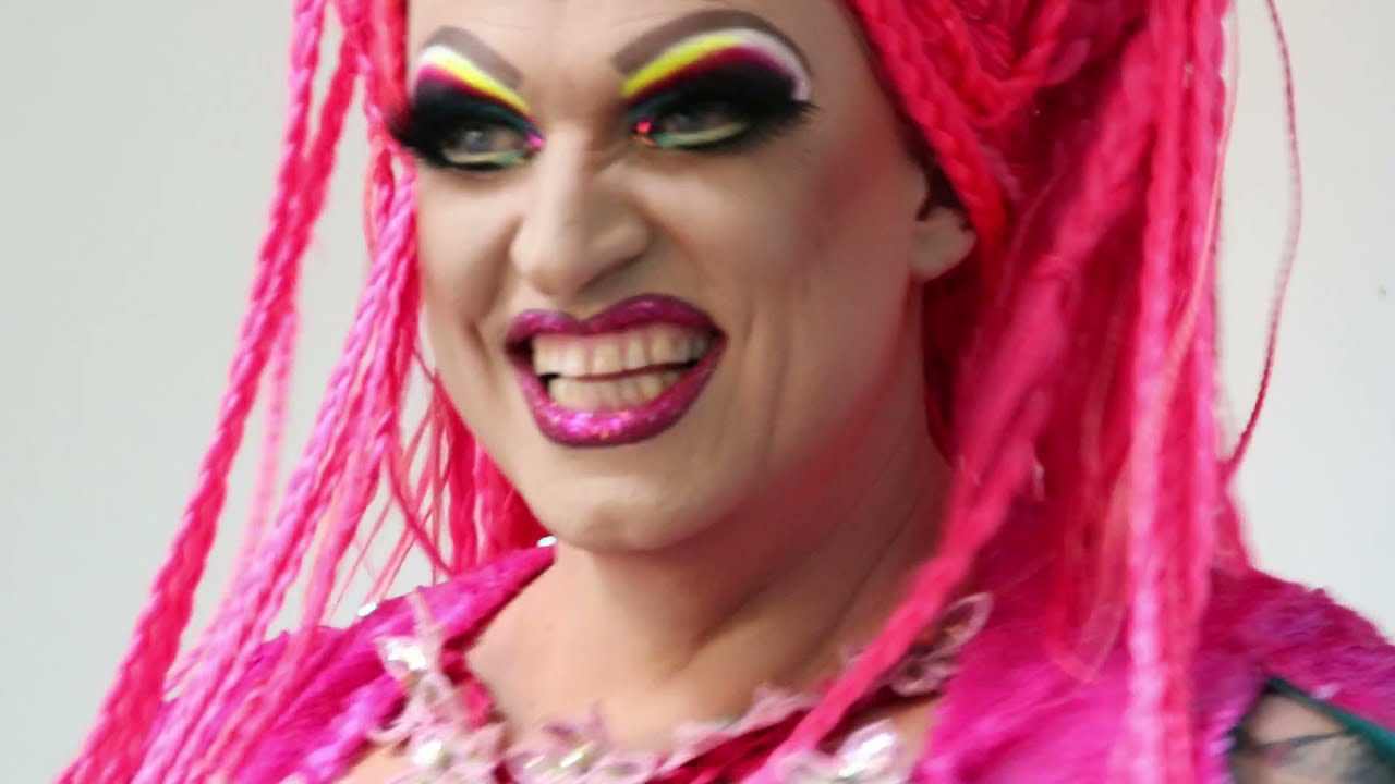 Drag Queen - Miss OTB