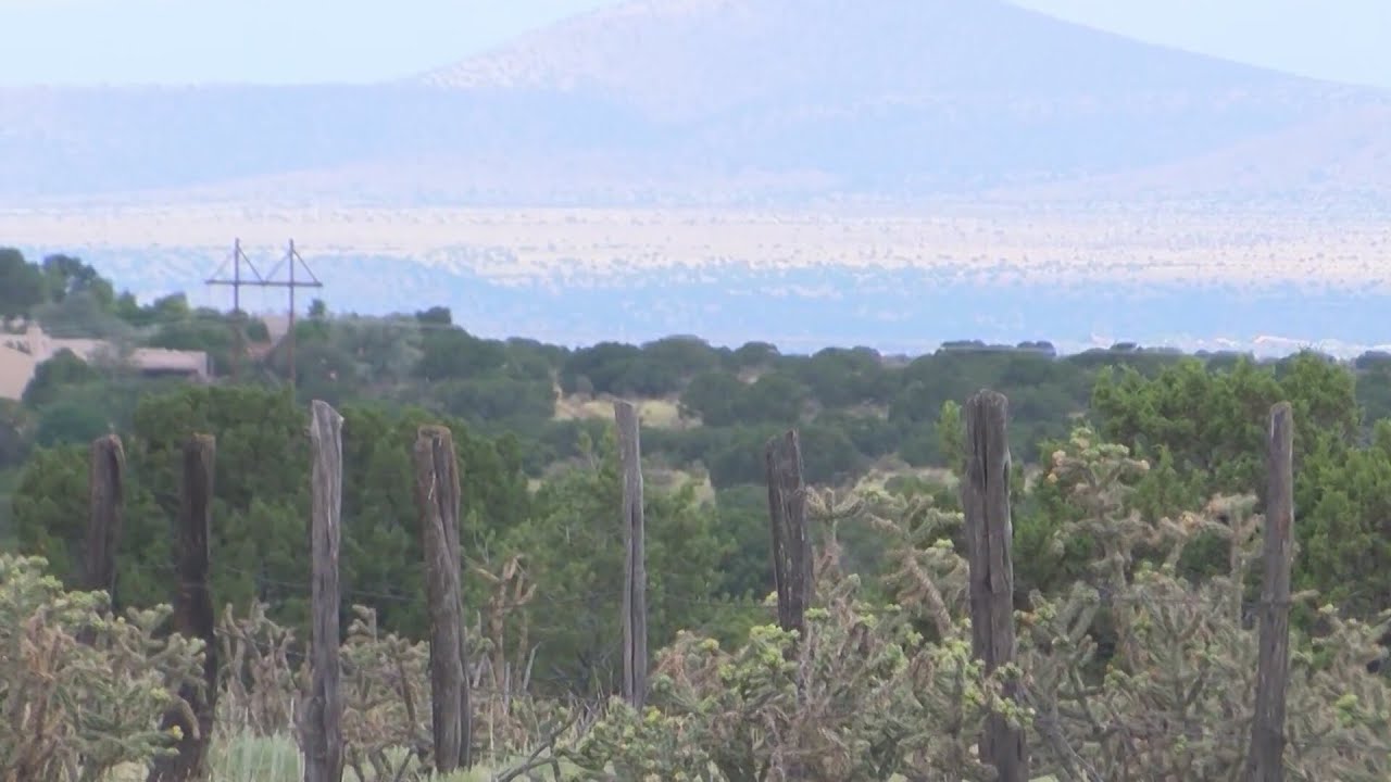 Santa Fe County moves forward with controversial solar farm