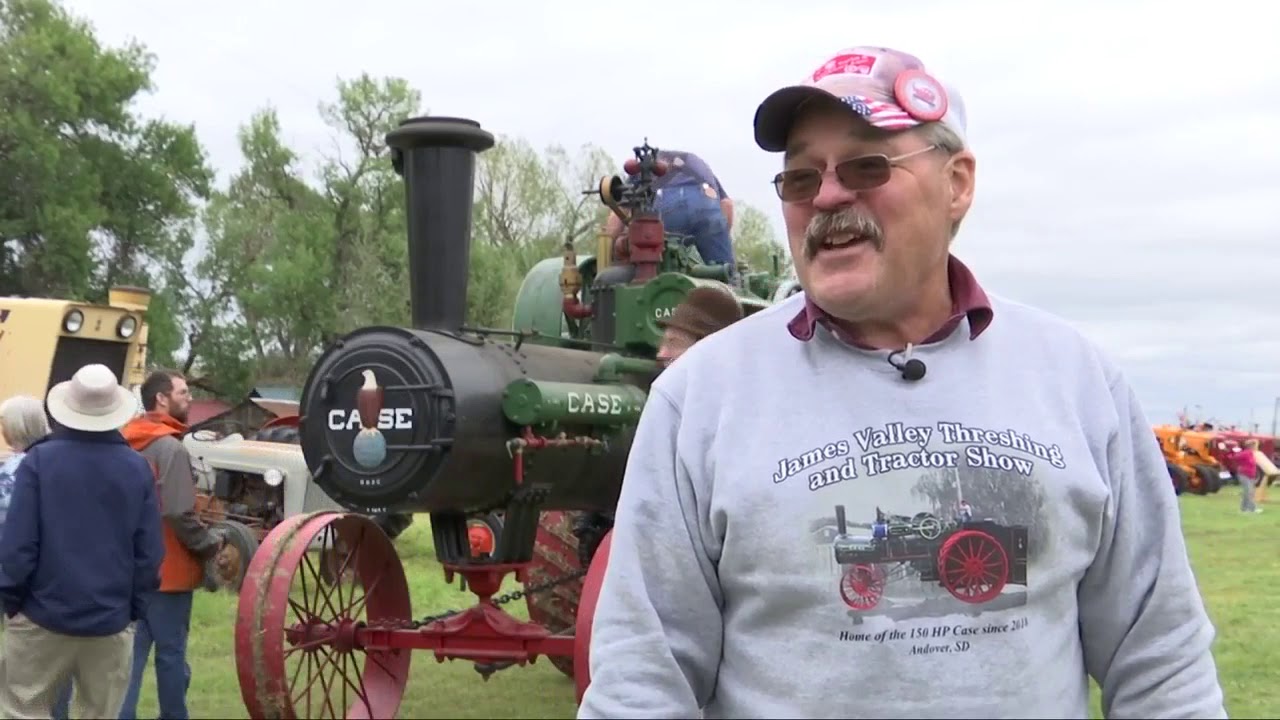 Huntley Threshing Bee