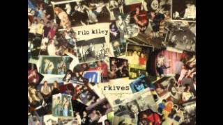 Video thumbnail of "Runnin' Around - Rilo Kiley"