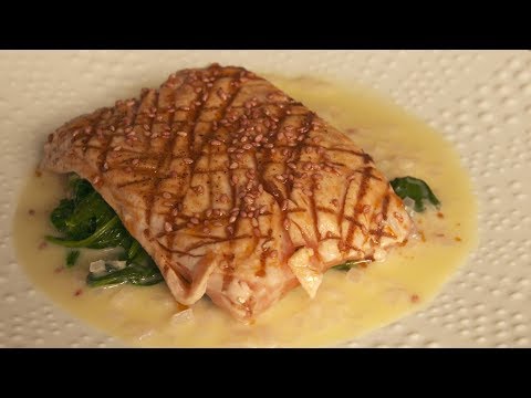 recette-:-saumon-grillé-aux-épinards---météo-à-la-carte