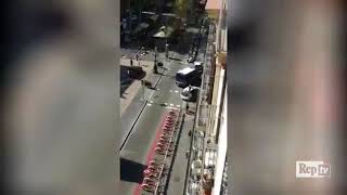 Barcelona, van en la furgoneta en el centro de la Rambla después del accidente