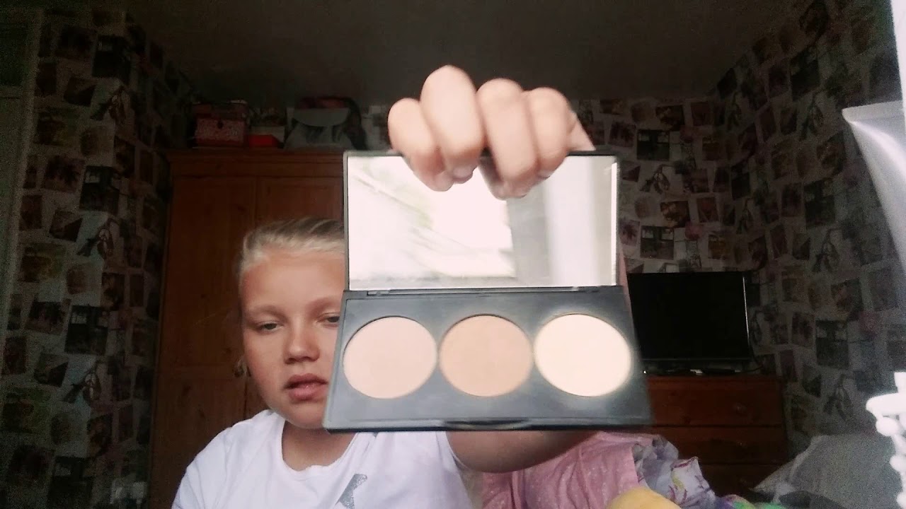 Makeup tutorial for school ♡ First Video ♡ Enjoy ♡ - YouTube