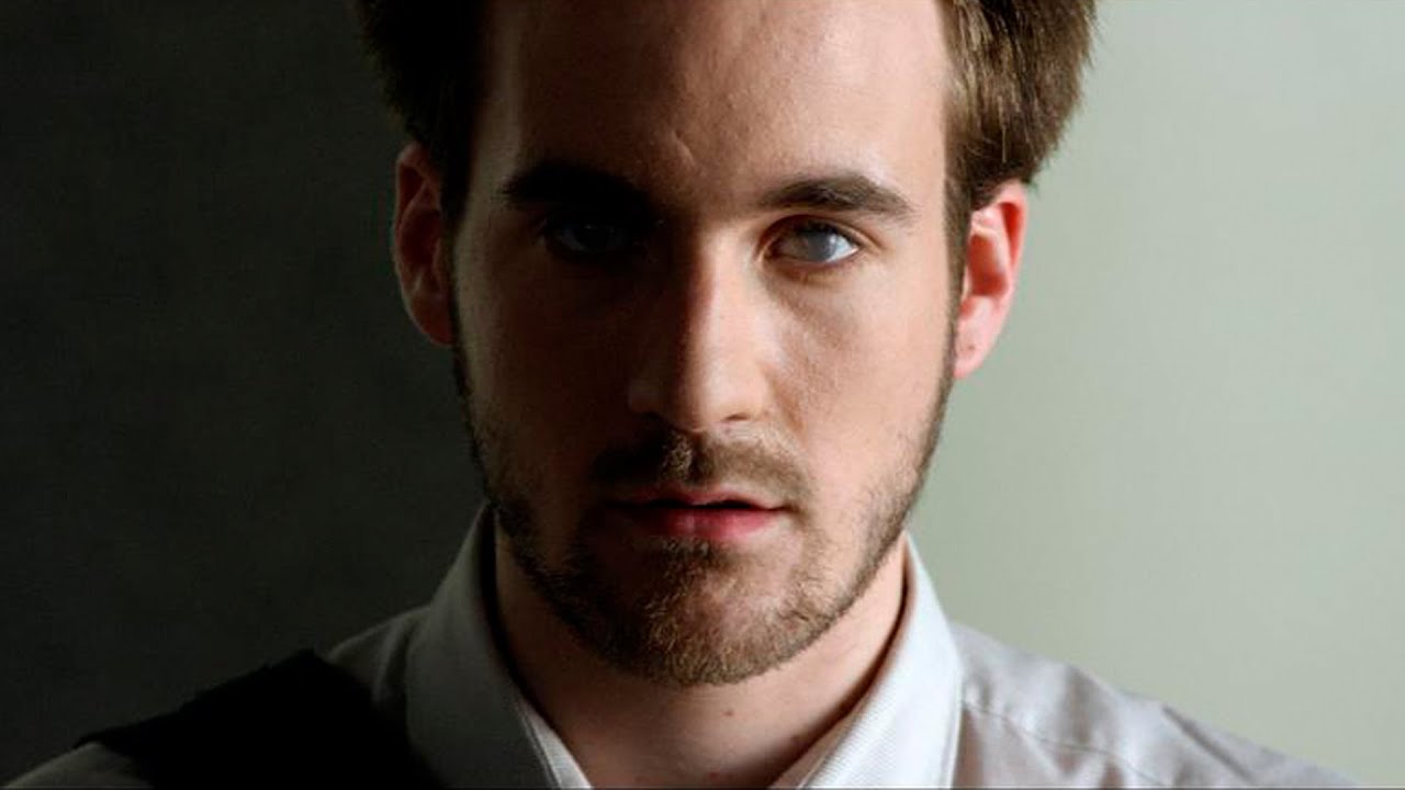 Этот пианист притворялся слепым, пока не стал свидетелем убийства ...