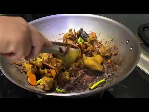 台灣祖傳 薑黃雞 Turmeric. Rooster. Meat. Stir-fried. High-fire quick-fried. Taiwanese food. Home cooking