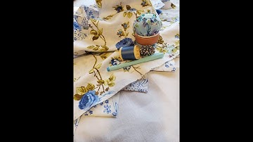 Intro to Prairie Points//Happy Table Runner//Laurie