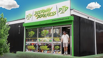 Wat is er te zien in de Engelse retrogameswinkel "ULTIMATE"?