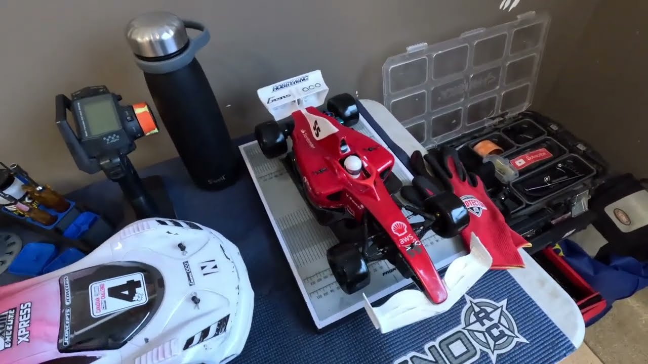 Trying to Chase Down the TQ in F1  - Exotek Ultra R5 RC Racing