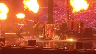 Coldplay - Hymn For The Weekend (Live at The BRIT Awards 2016)(Taken from Coldplay's acclaimed new album, A Head Full Of Dreams (out now). Download from http://smarturl.it/AHFOD or stream at http://cldp.ly/cpspotify Get A ..., 2016-02-24T22:25:22.000Z)