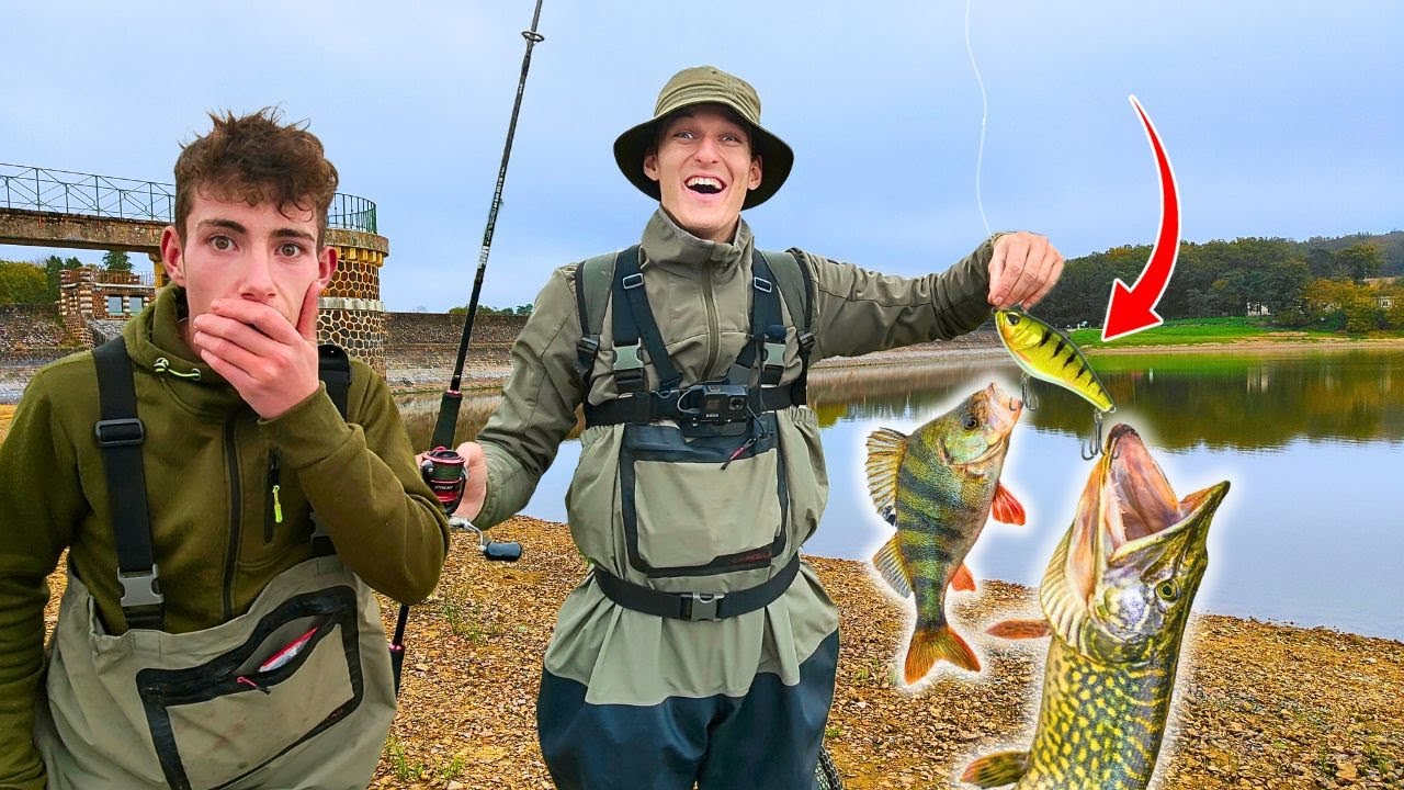 IMPROBABLE ! Je pêche 2 POISSONS sur le même leurre !!!! (+ Record brochet)