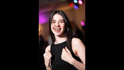 a beautiful woman in the party