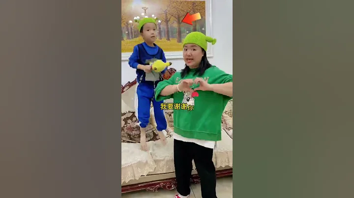 【听我说谢谢你】搞笑改编版“有了你们让我从小姑娘变成女汉子”#搞笑#抖音 - 天天要闻