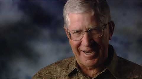 The Apollo Space Suit From The People Who Made It For NASA...