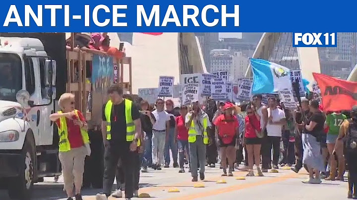 Anti-ICE rally shuts down 6th Street bridge  | FOX 11 LA
