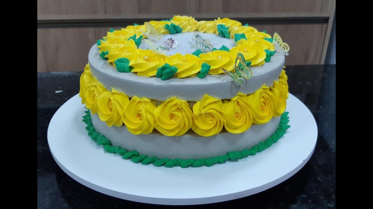 Bolo com Bico Embutido