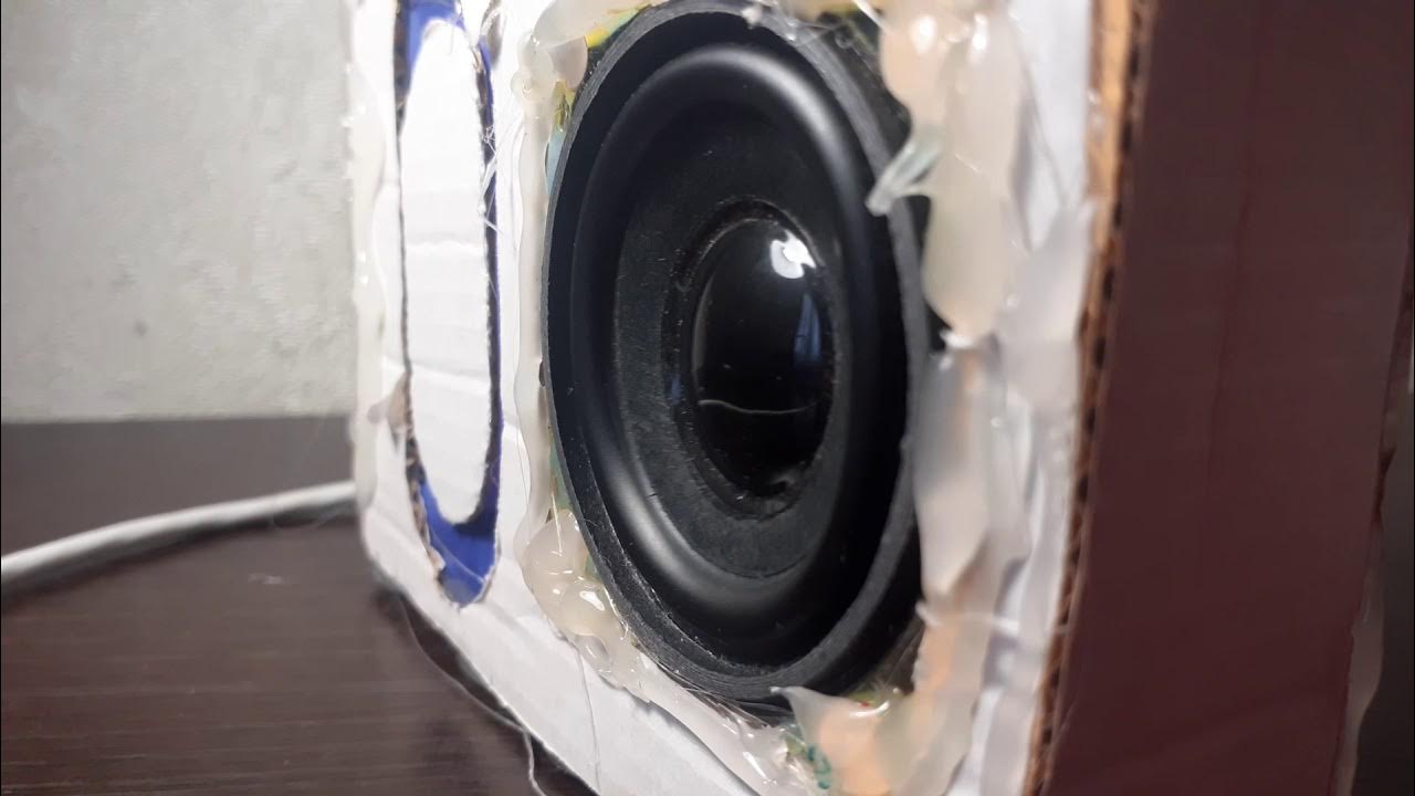 Колонка сделай тише. JBL Bass Test оторвавшиеся мембран и пассивный омг.