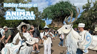 HOLIDAYS AT ANIMAL KINGDOM 2022 | Merry Menagerie, Pandora, Finding Kevin, and More!