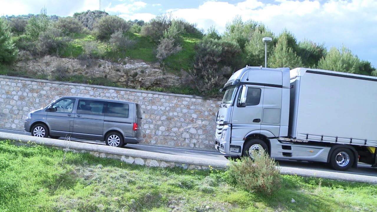 Mercedes-Benz Actros Tutorials - Hill Hold Function