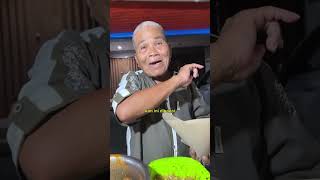 Borong nasi uduk pak Doni yang jualan untuk kebutuhan cucu