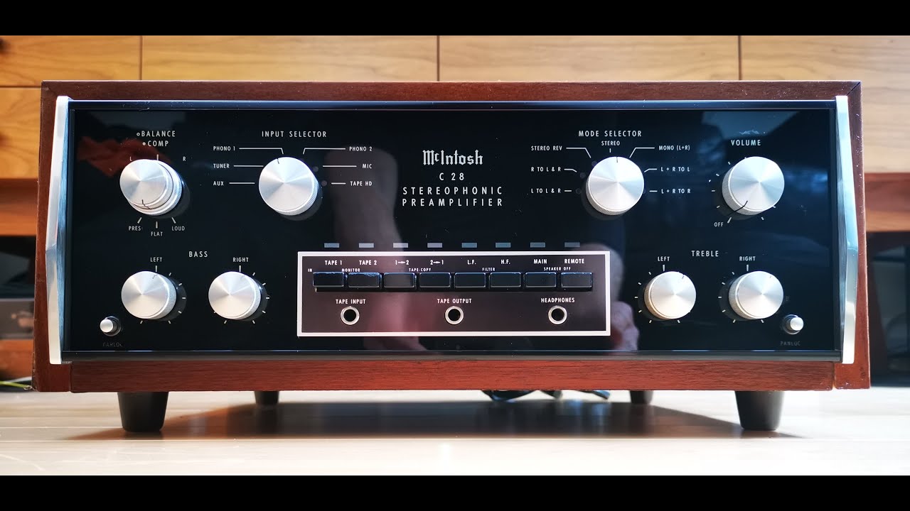 McIntosh C28 Solid State Stereo Pre Amplifier (197075) ***SOLD