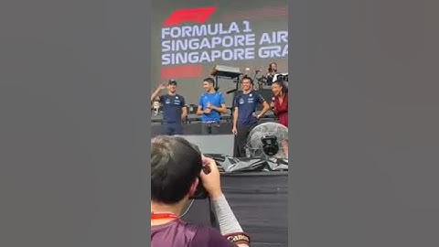 Crowd chanting GOATIFI in front of Nicholas Latifi