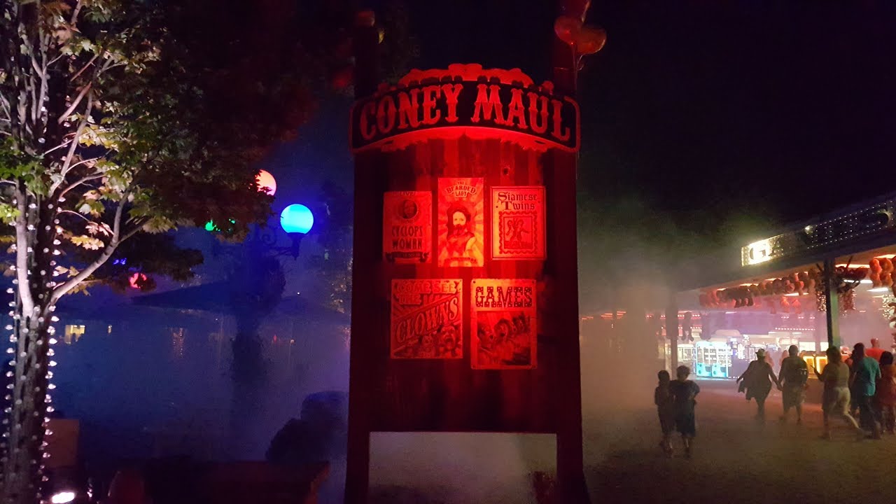 Coney Maul Scare Zone at Kings Island's Halloween Haunt (2019) - my complete walk-through