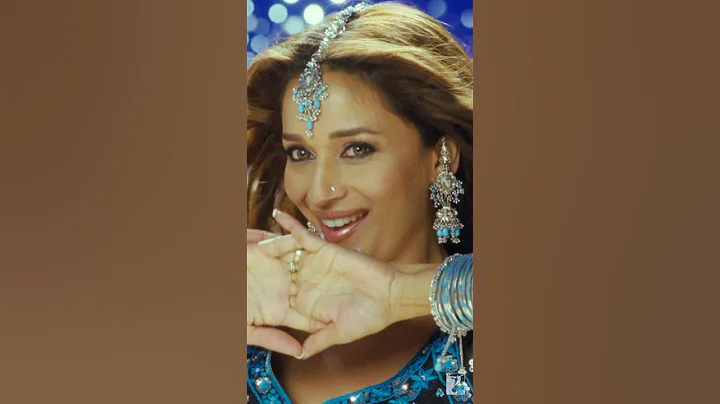 Those expressions 😍 | #AajaNachle | #MadhuriDixit