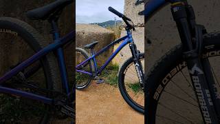 ¿Que te parece esta bici de Dirt Jump? 🤩 Dartmoor Two6Palyer Pro