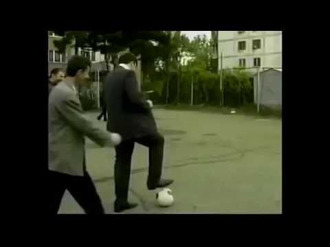 სააკაშვილის პენალტი - უცნობი კადრები / Саакашвили прикольна играет футбол