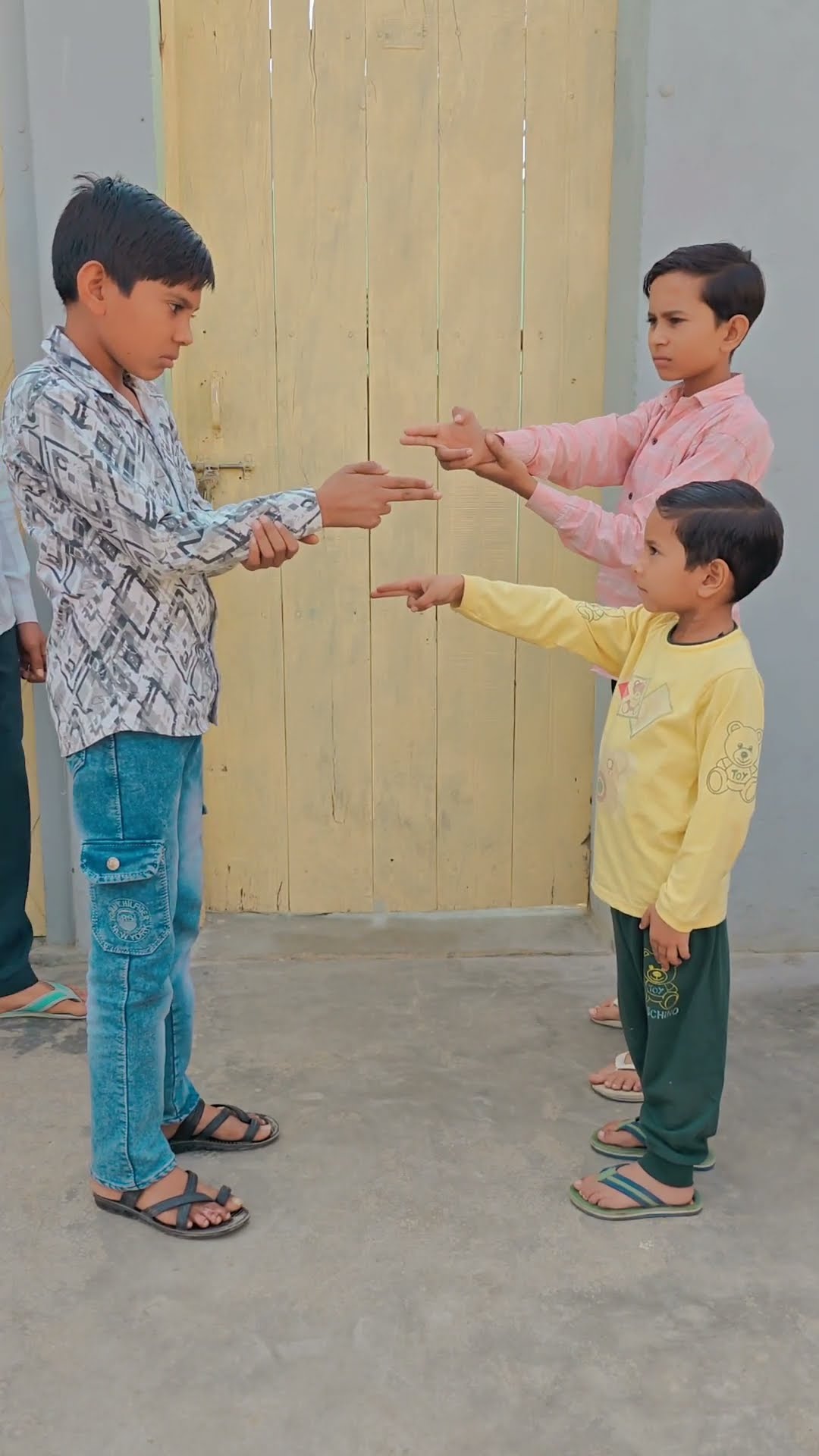 Bachon Ne Ye kya kar liya ?? #shorts #funny