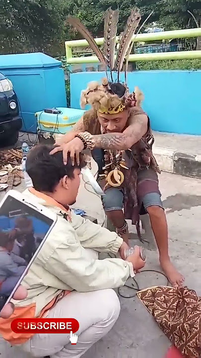 KEBAL⁉️ Dayak unjuk kesaktian