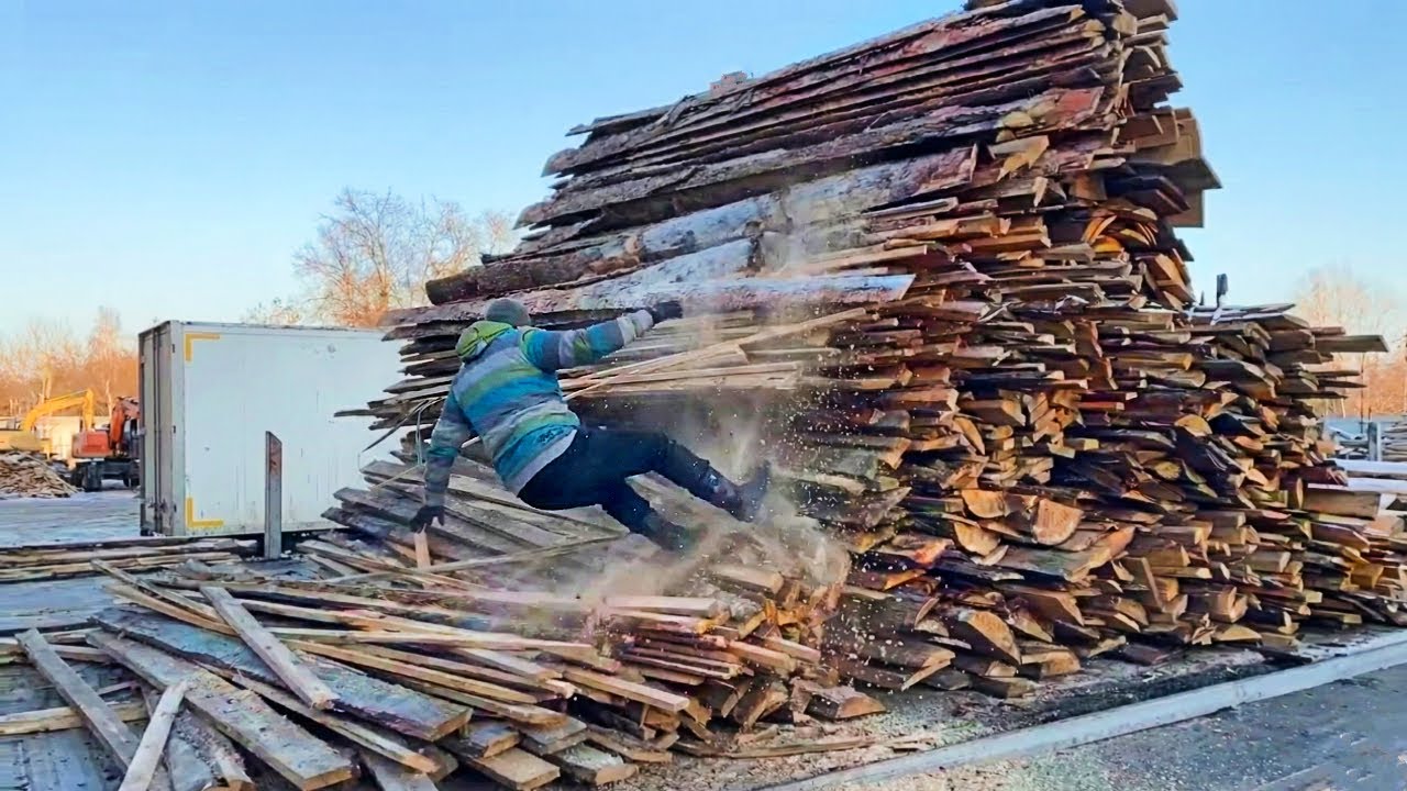 MEGA WOOD DESTRUCTION in the Insatiable Shredder