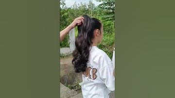 Năm bà cháu ngoặm tóc giả đẹp ngoài đường khi trời nắng chói chang thương lắm#tocngoam #tocgia