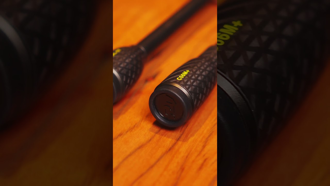 Vara Jackall Revoltage