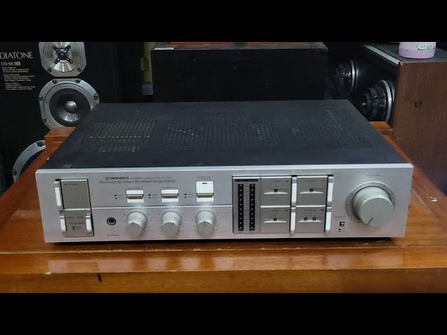 Clearance: Pioneer A-Y9 amplifier, top of the Y-series, high power