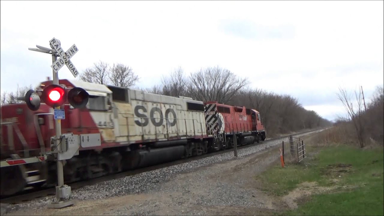 SOO Line Short Train Blasts Through Linse Road, West Salem, WI! YouTube